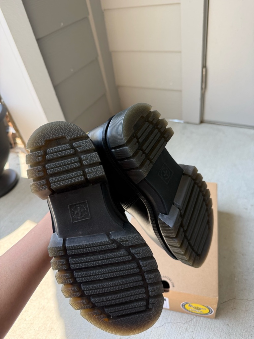 Dr. Martens- Audrick Napa Lux platform Mary Jane - Picture 6 of 6